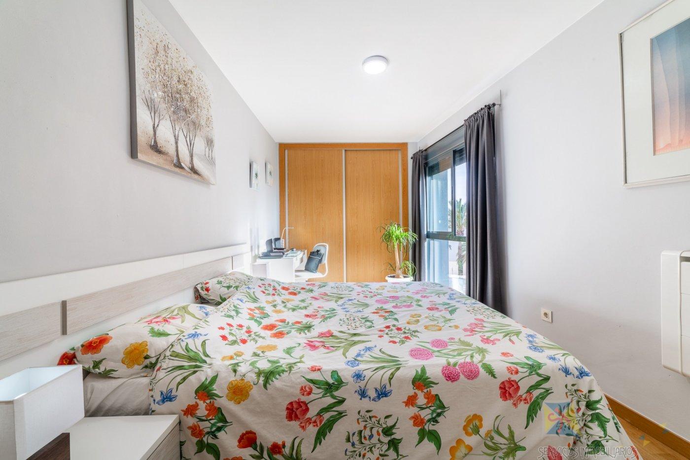 For sale of flat in Vícar