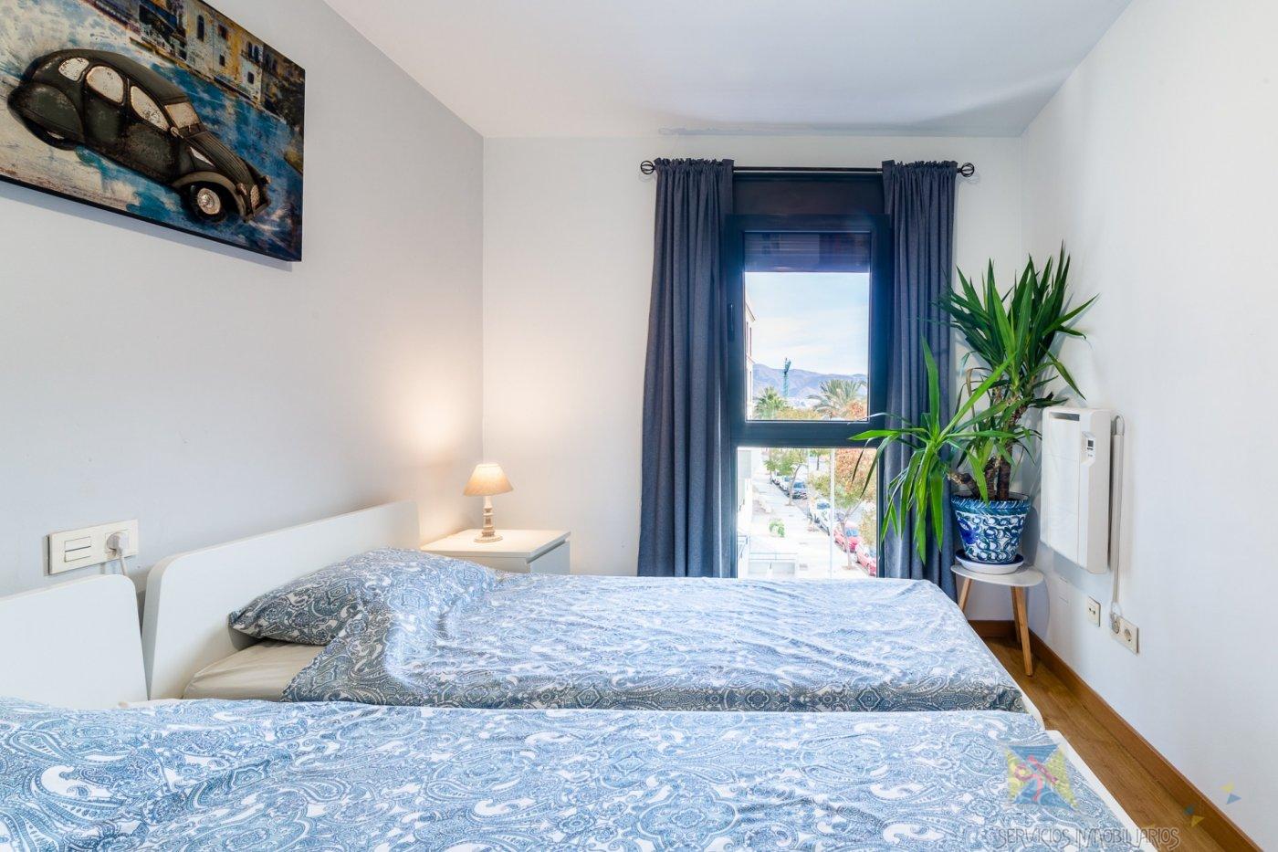For sale of flat in Vícar