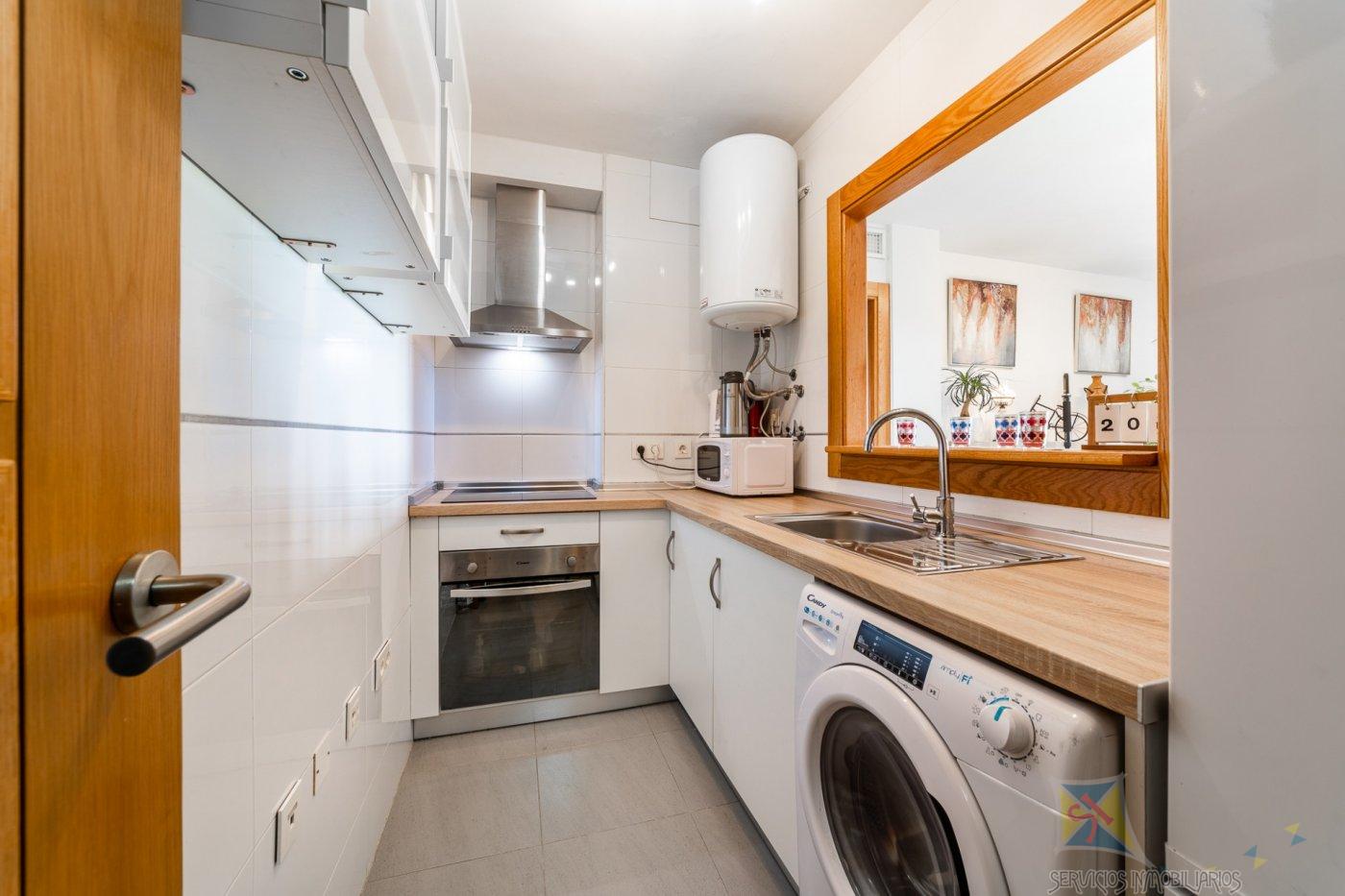 For sale of flat in Vícar