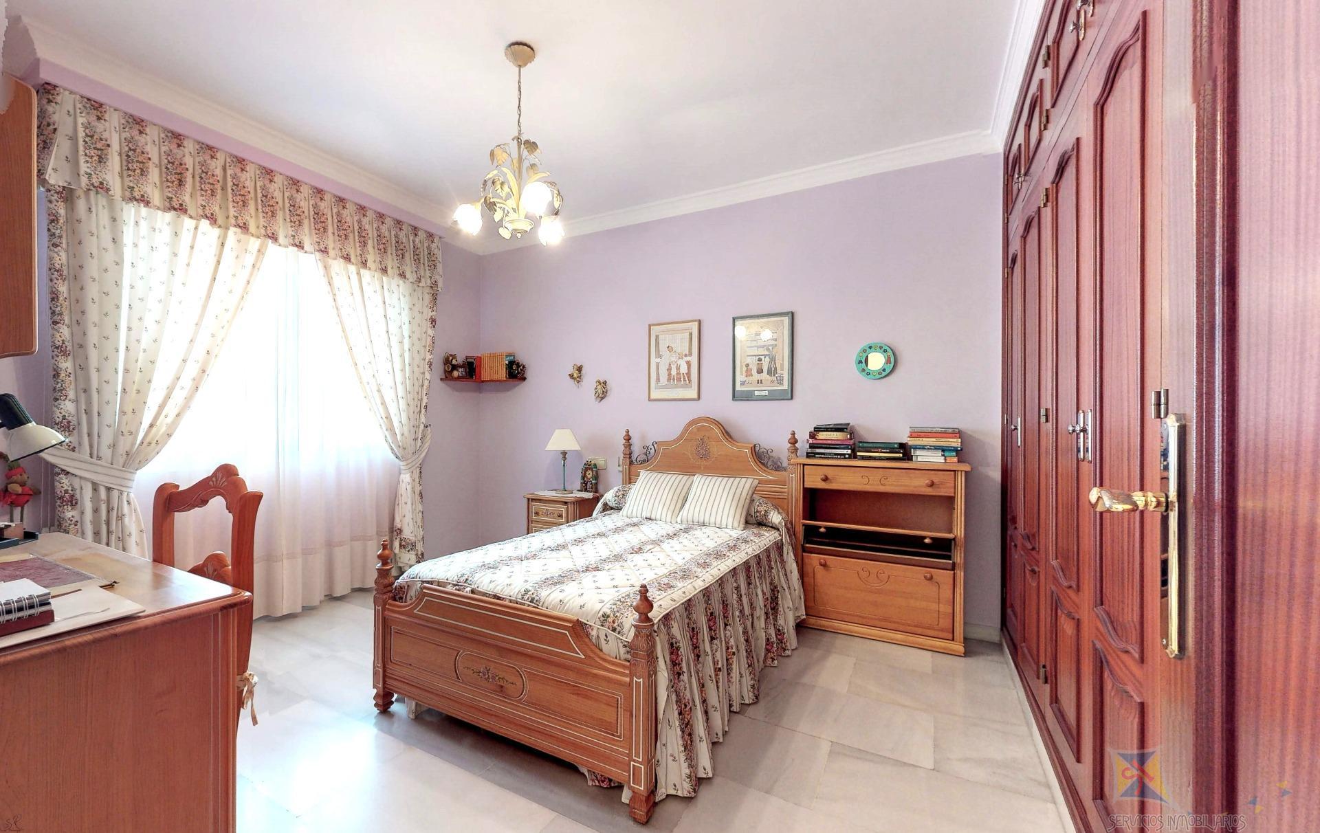 For sale of villa in Fuengirola