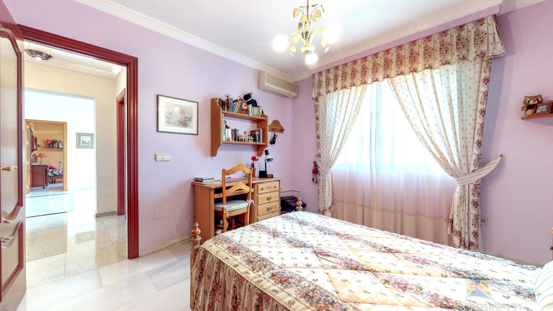 For sale of villa in Fuengirola