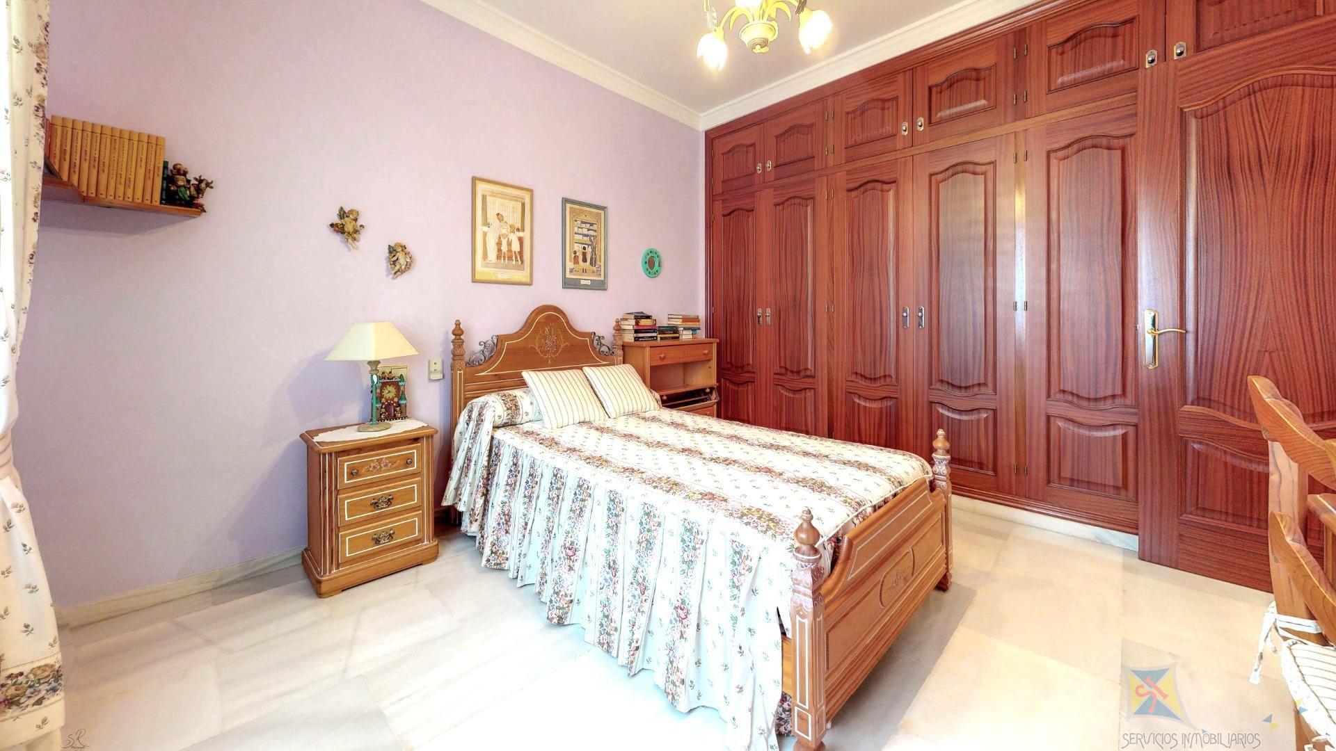 For sale of villa in Fuengirola