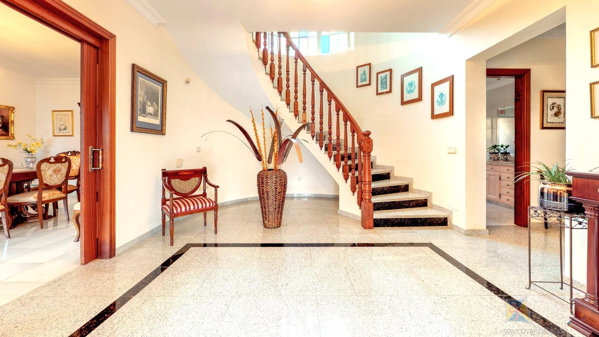 For sale of villa in Fuengirola
