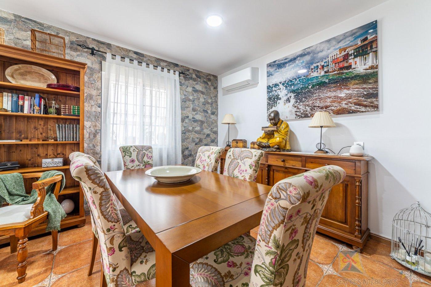 For sale of duplex in Vícar