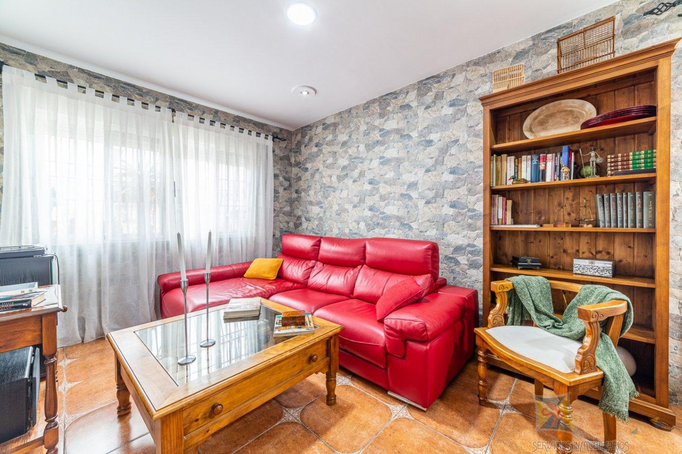 For sale of duplex in Vícar