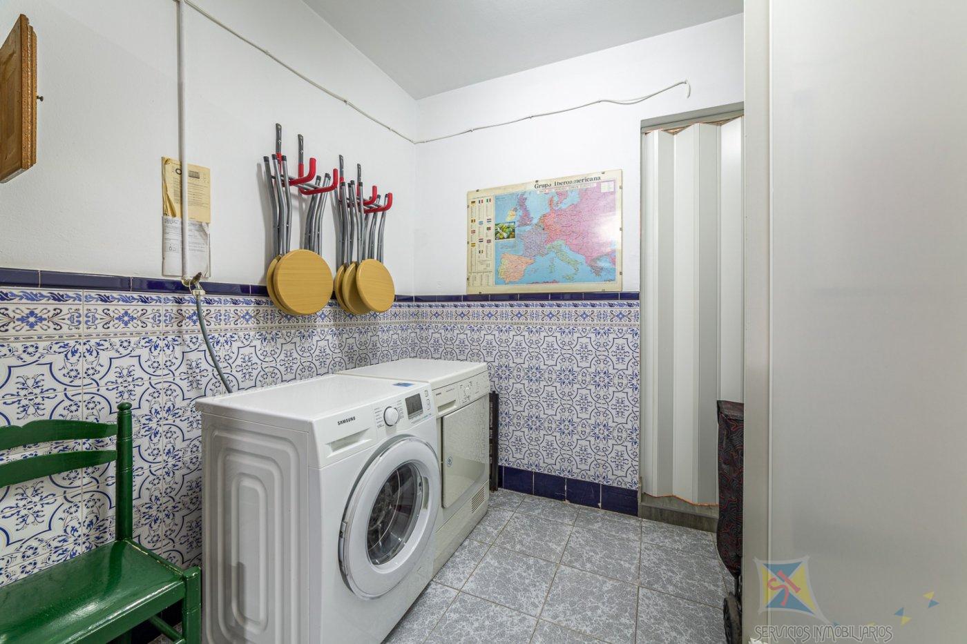 For sale of duplex in Vícar