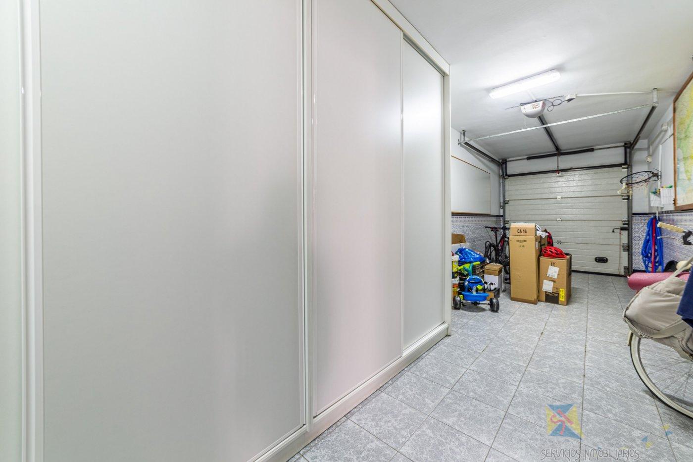 For sale of duplex in Vícar