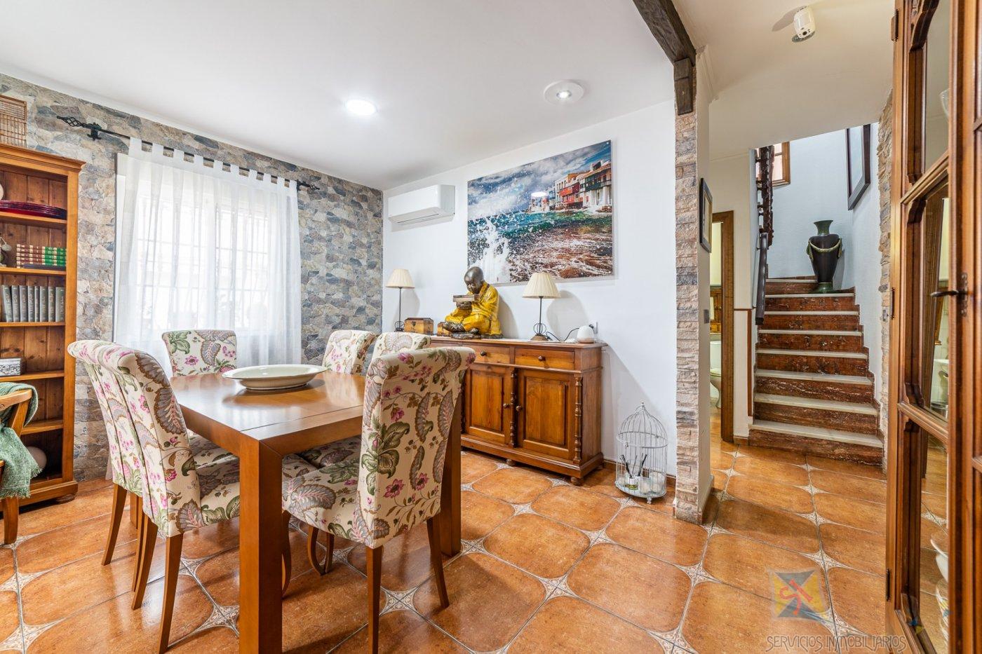 For sale of duplex in Vícar