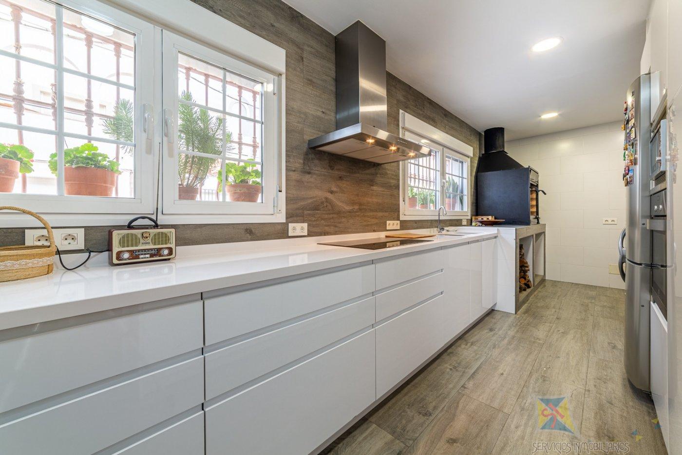 For sale of duplex in Vícar