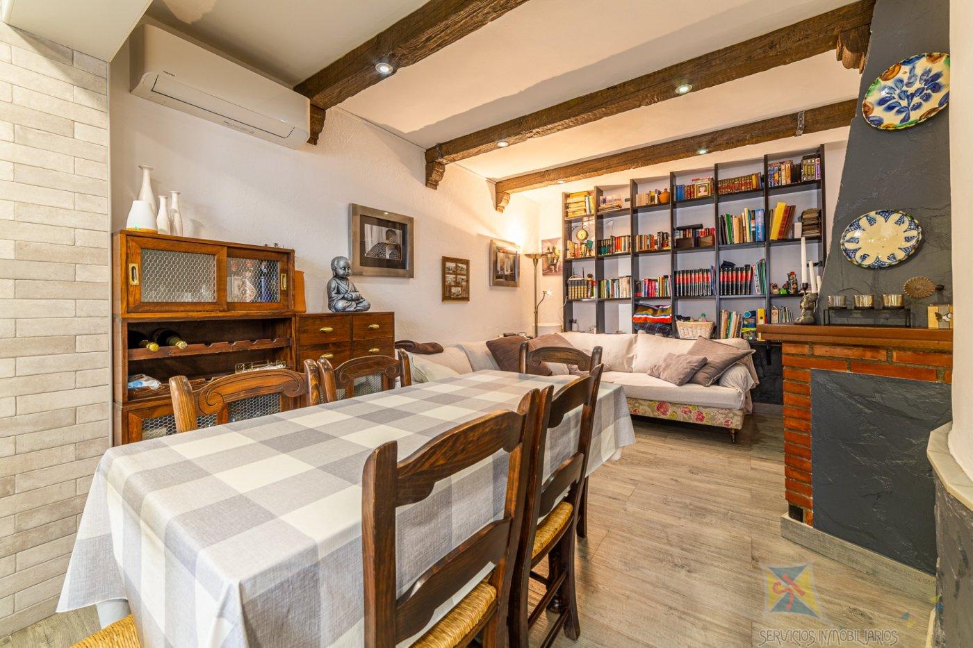 For sale of duplex in Vícar