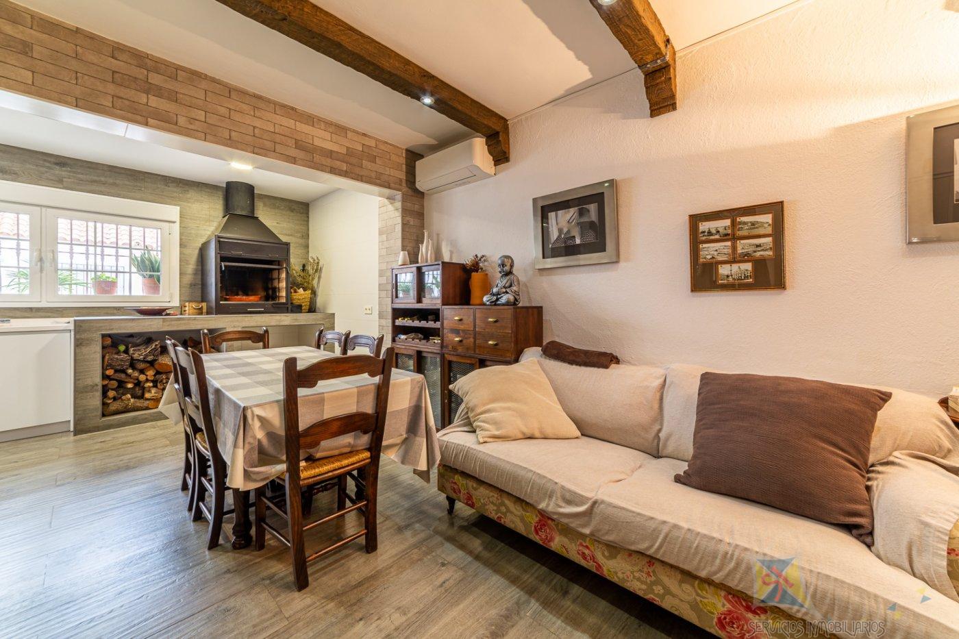 For sale of duplex in Vícar