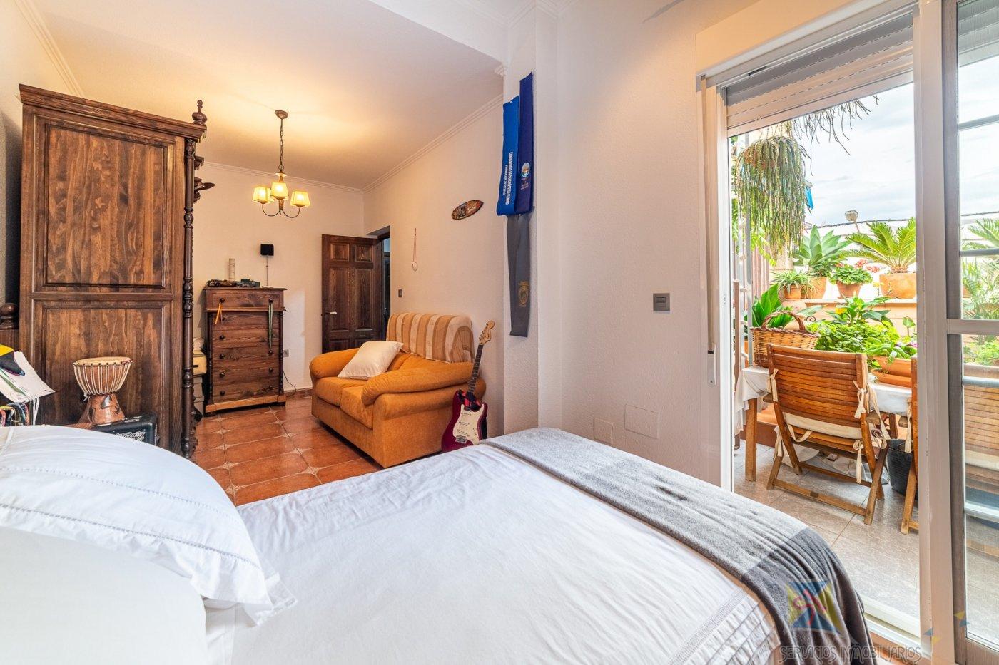 For sale of duplex in Vícar