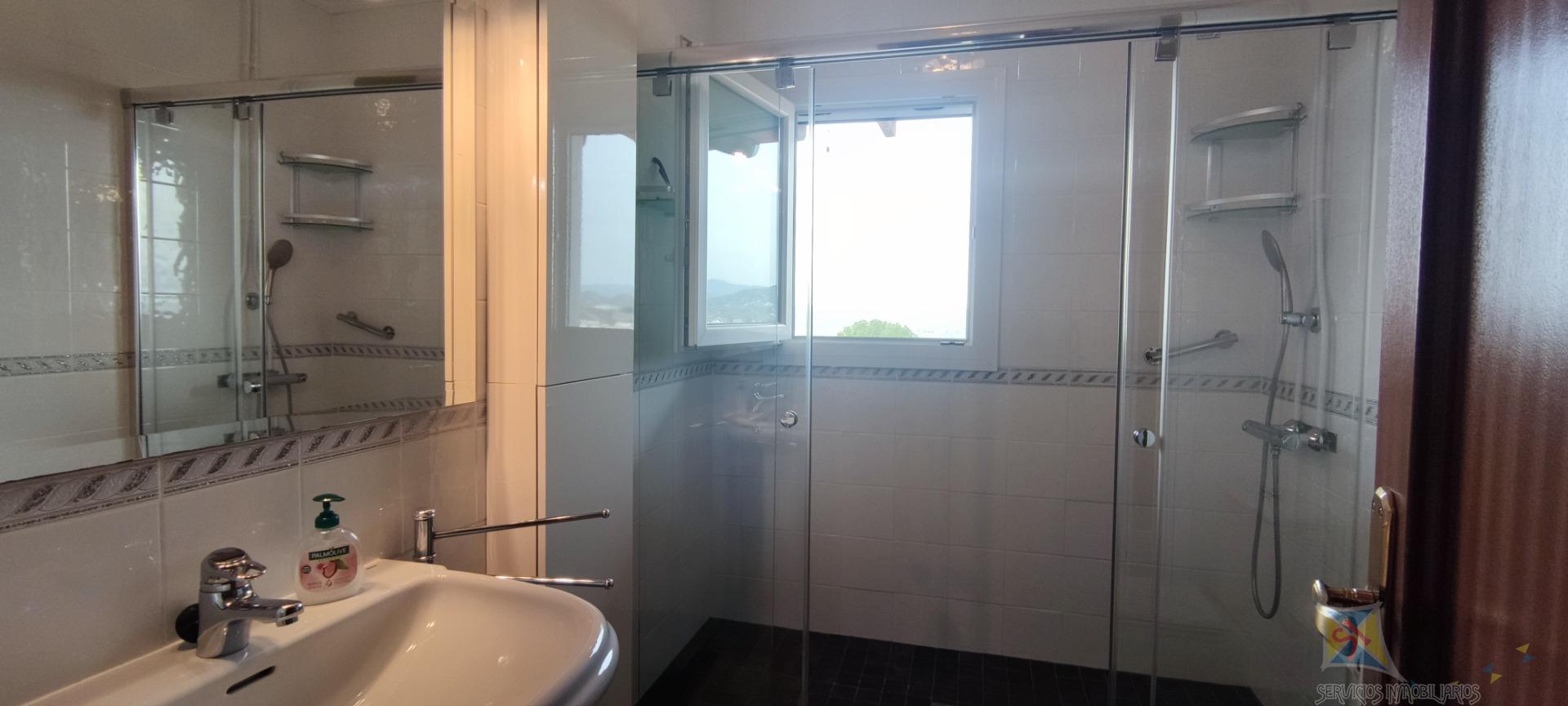 For sale of chalet in Málaga