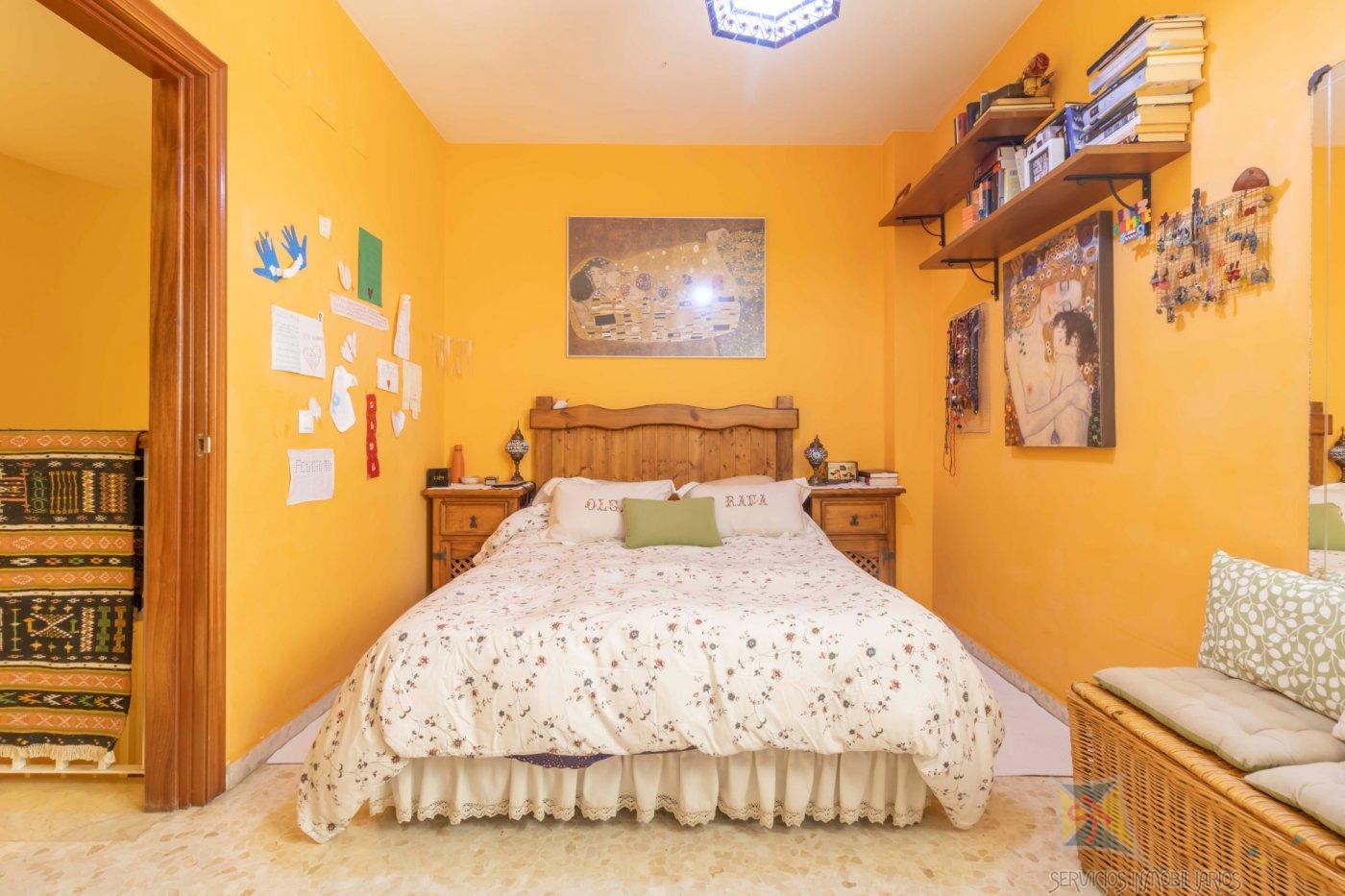 For sale of duplex in Sevilla