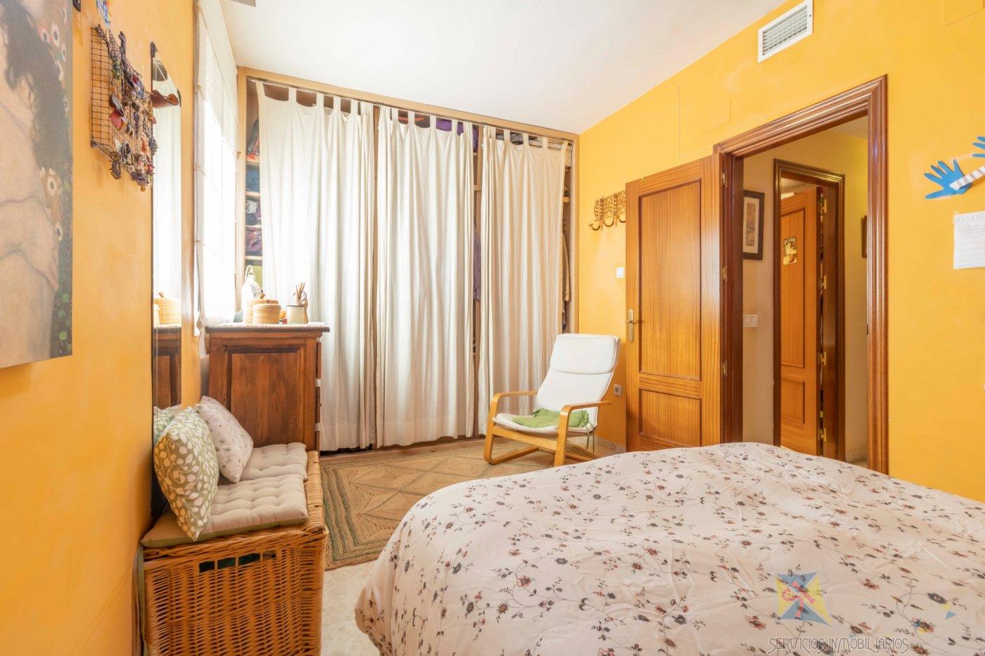 For sale of duplex in Sevilla
