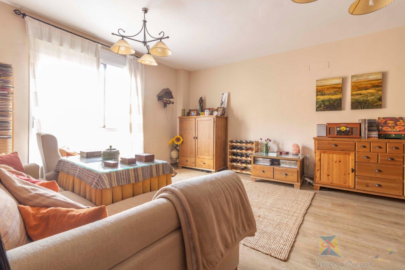 For sale of duplex in Sevilla