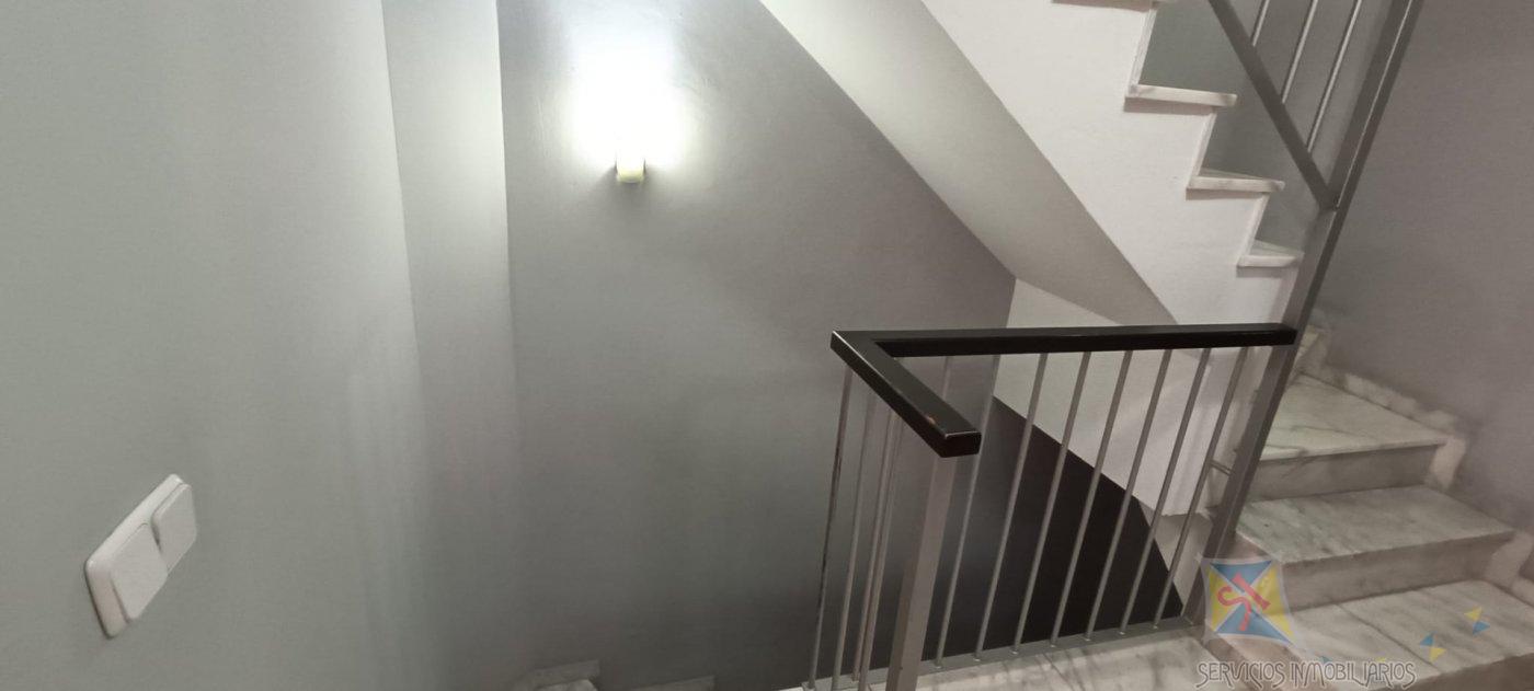 For sale of house in Palomares del Rio