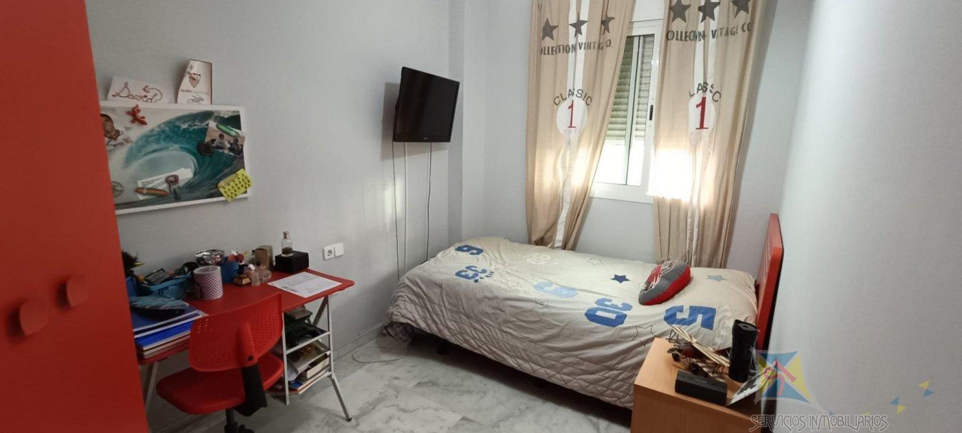 For sale of house in Palomares del Rio