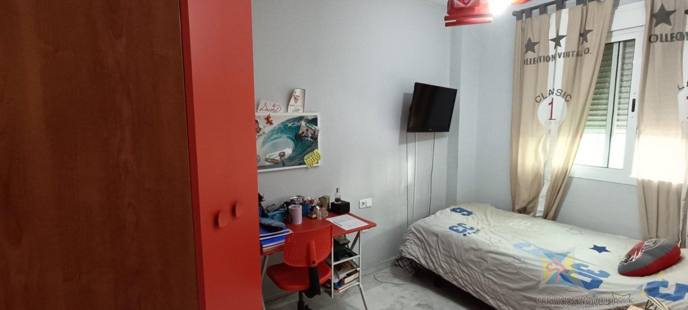 For sale of house in Palomares del Rio