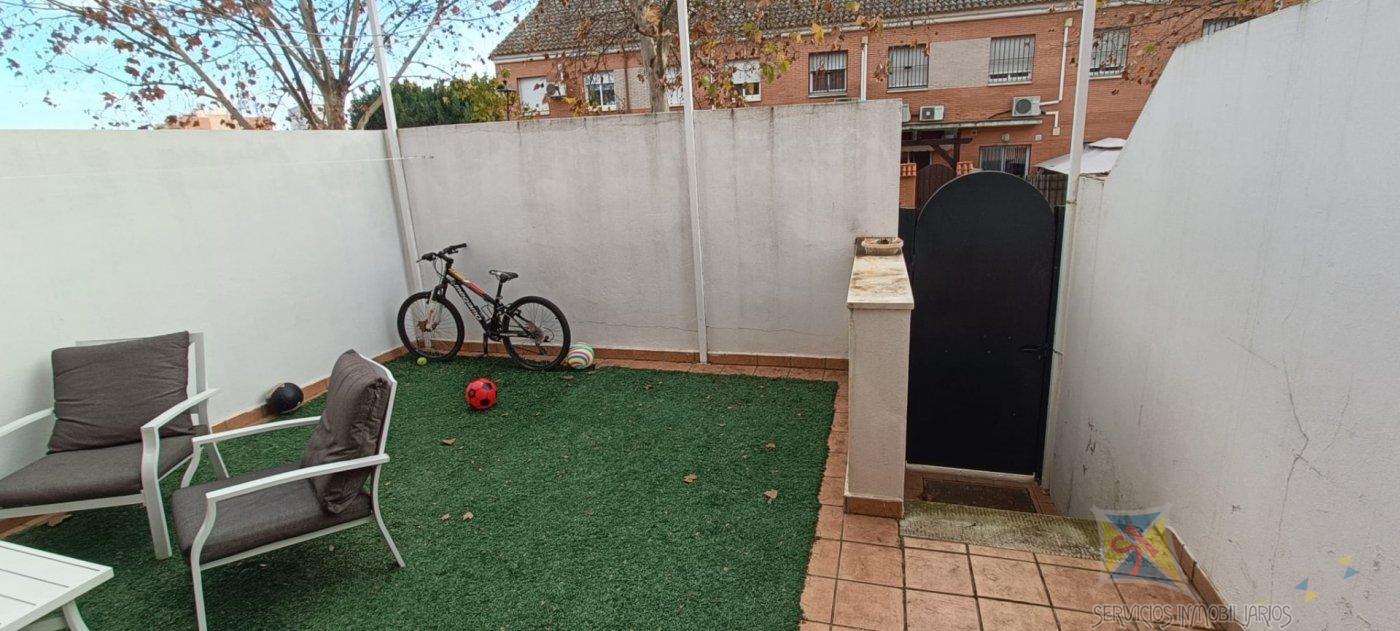 For sale of house in Palomares del Rio