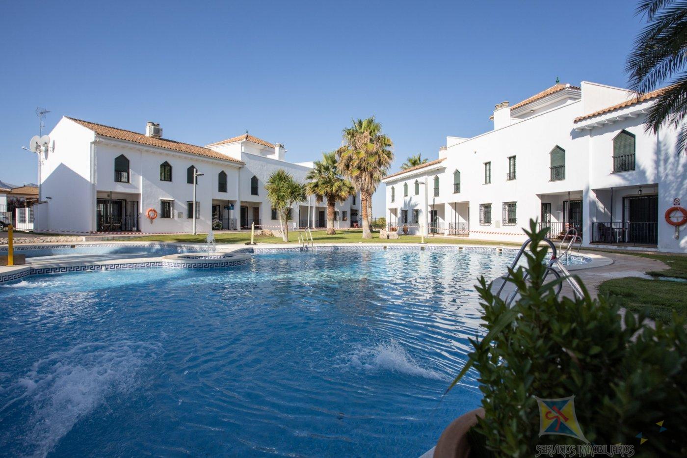 For sale of flat in Iznalloz
