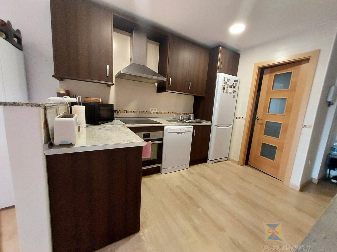 For sale of flat in Iznalloz