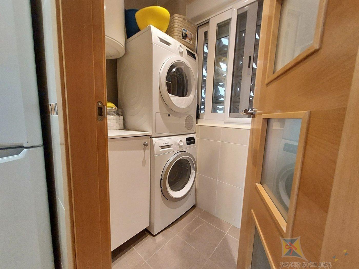 For sale of flat in Iznalloz