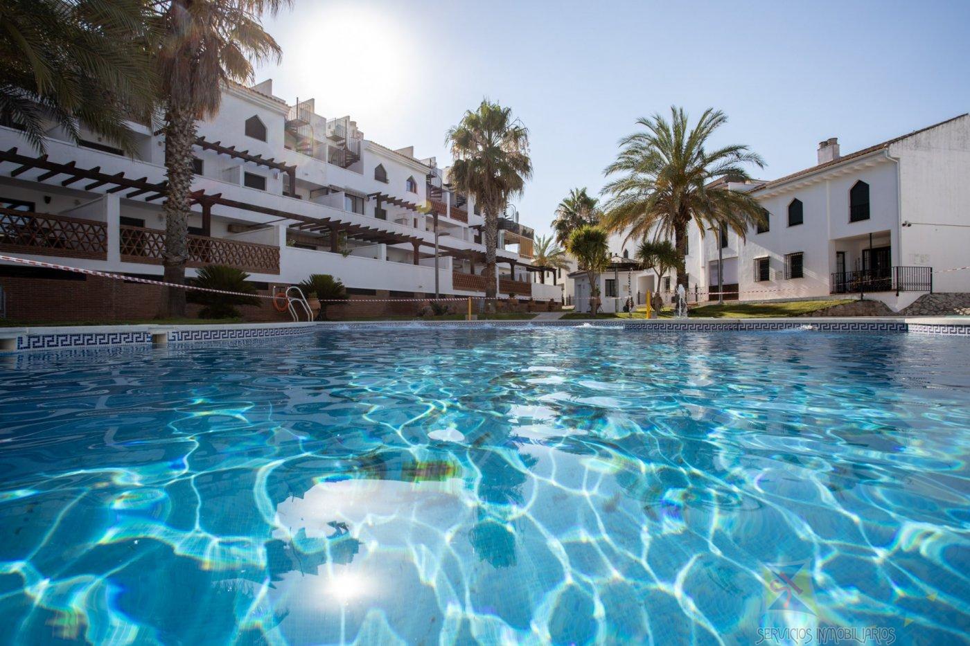 For sale of flat in Iznalloz