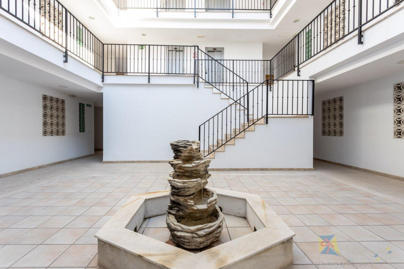For sale of flat in Iznalloz