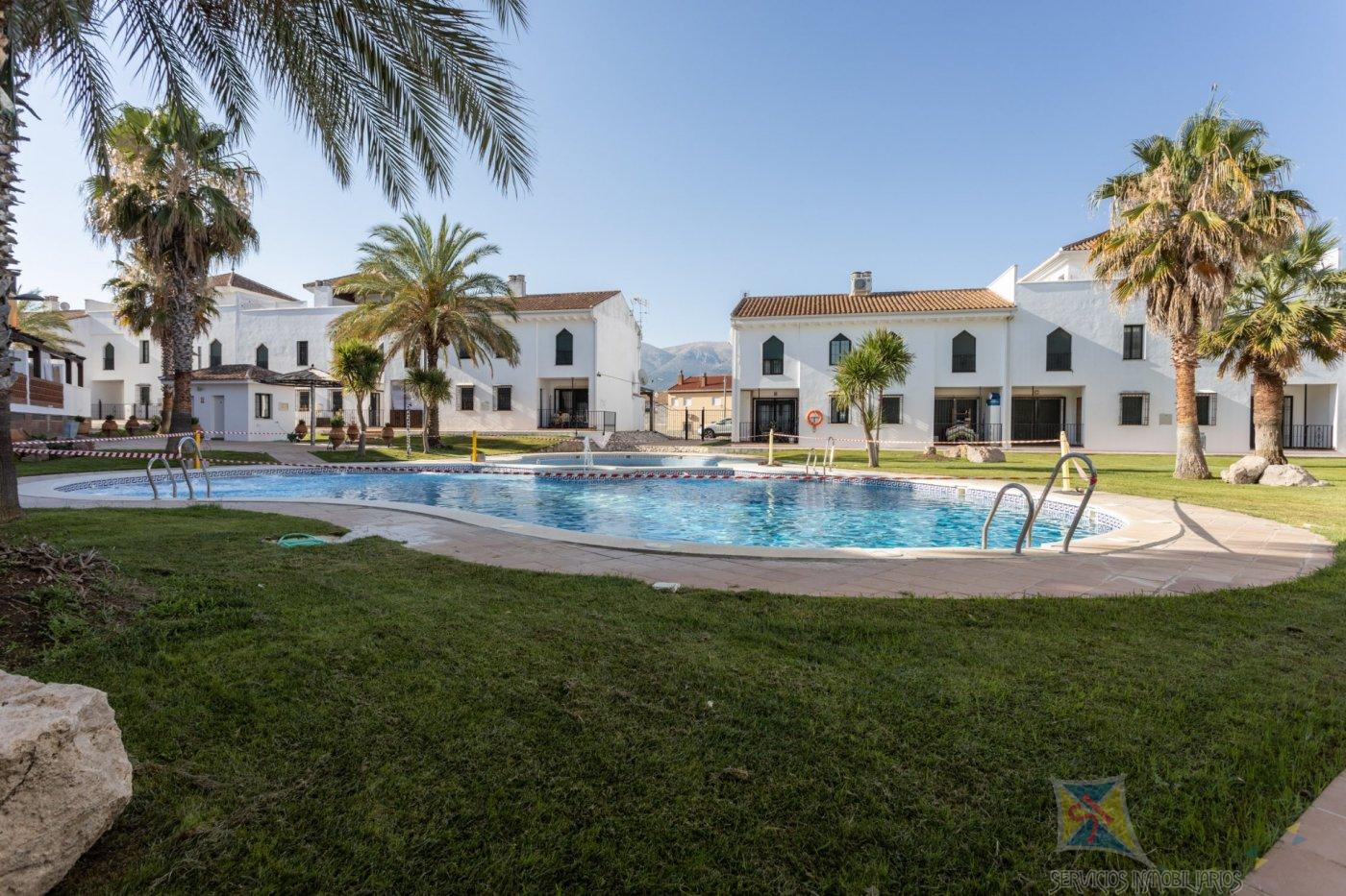 For sale of flat in Iznalloz