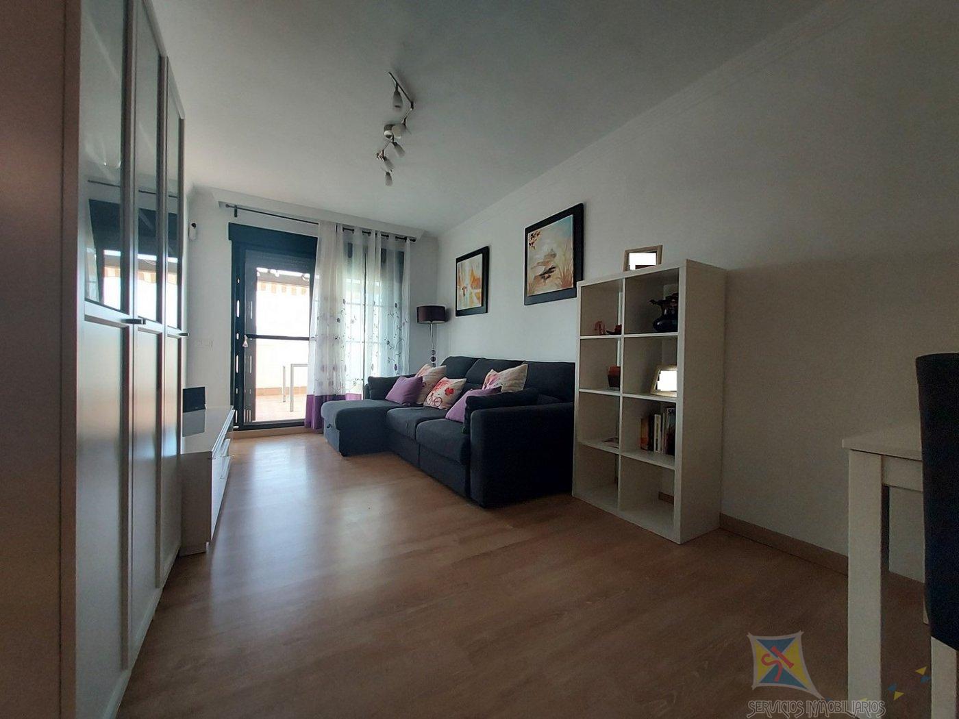 For sale of flat in Iznalloz