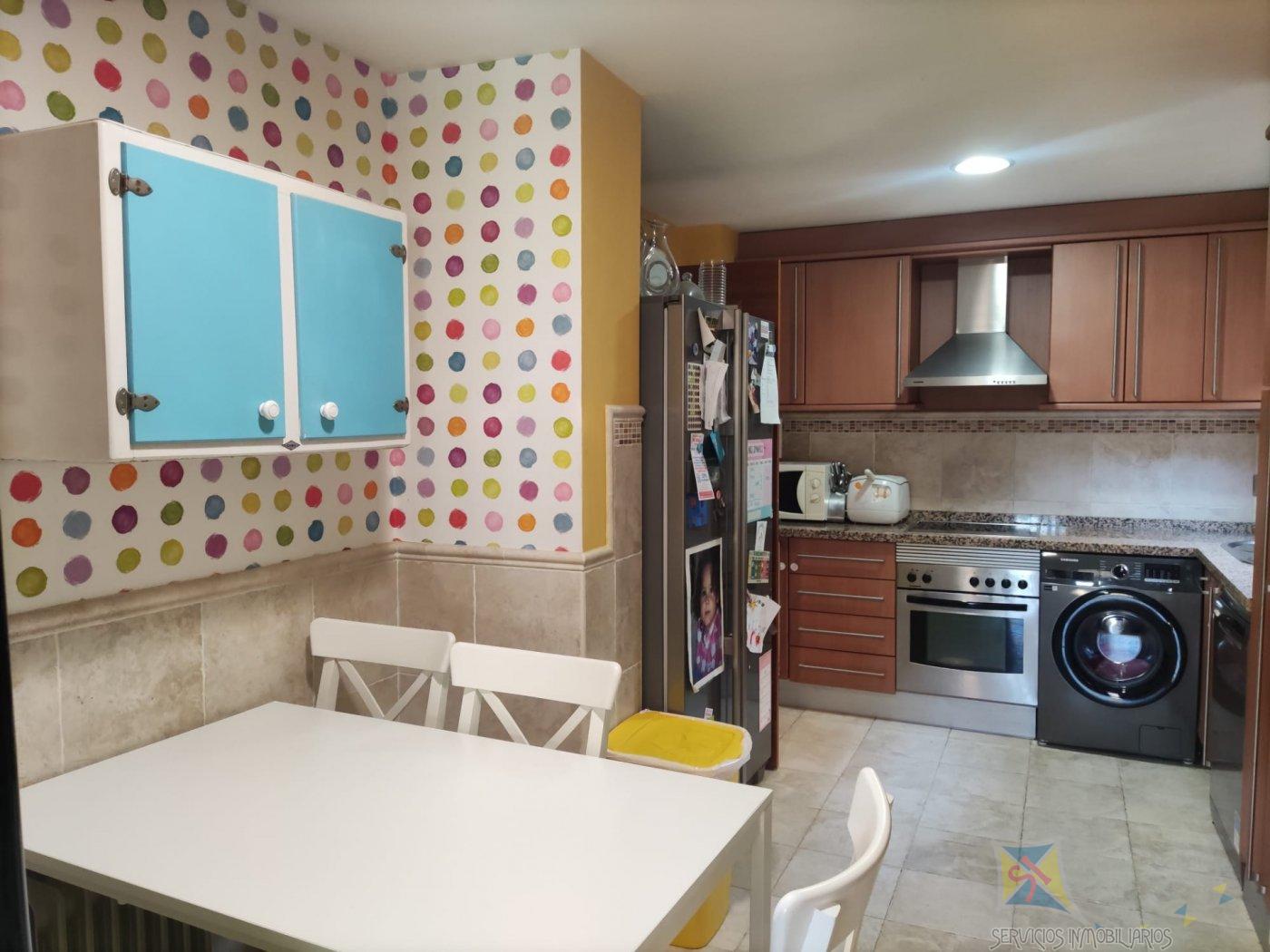 For sale of chalet in Palomares del Rio