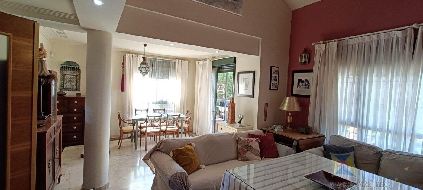 For sale of chalet in Palomares del Rio