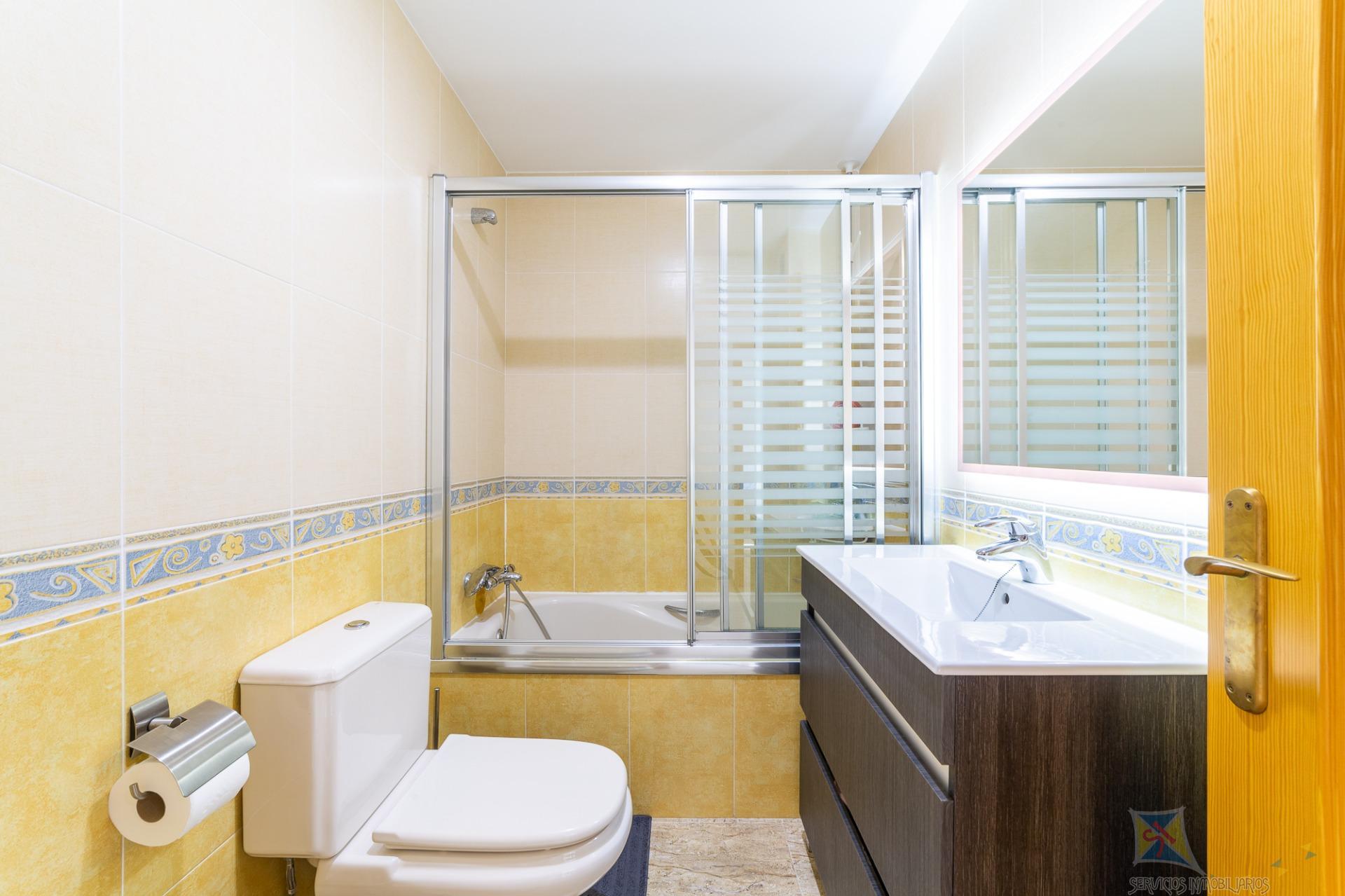 Venta de piso en Vícar