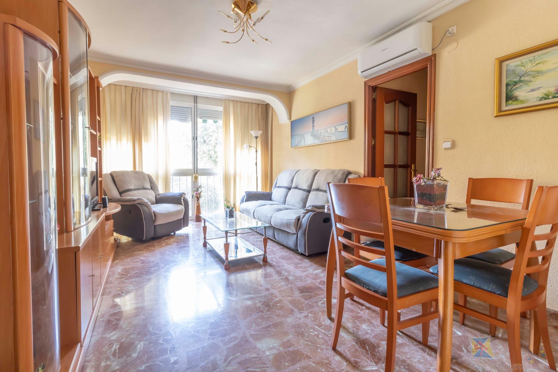For sale of flat in Sevilla