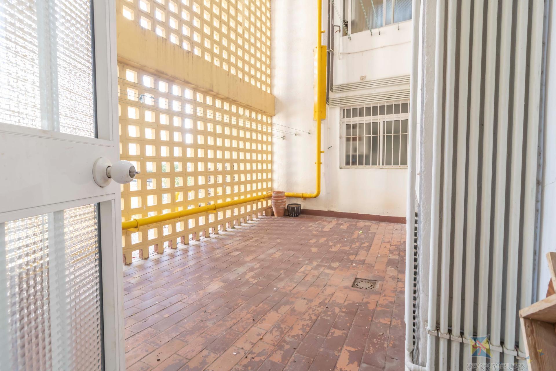 For sale of flat in Sevilla