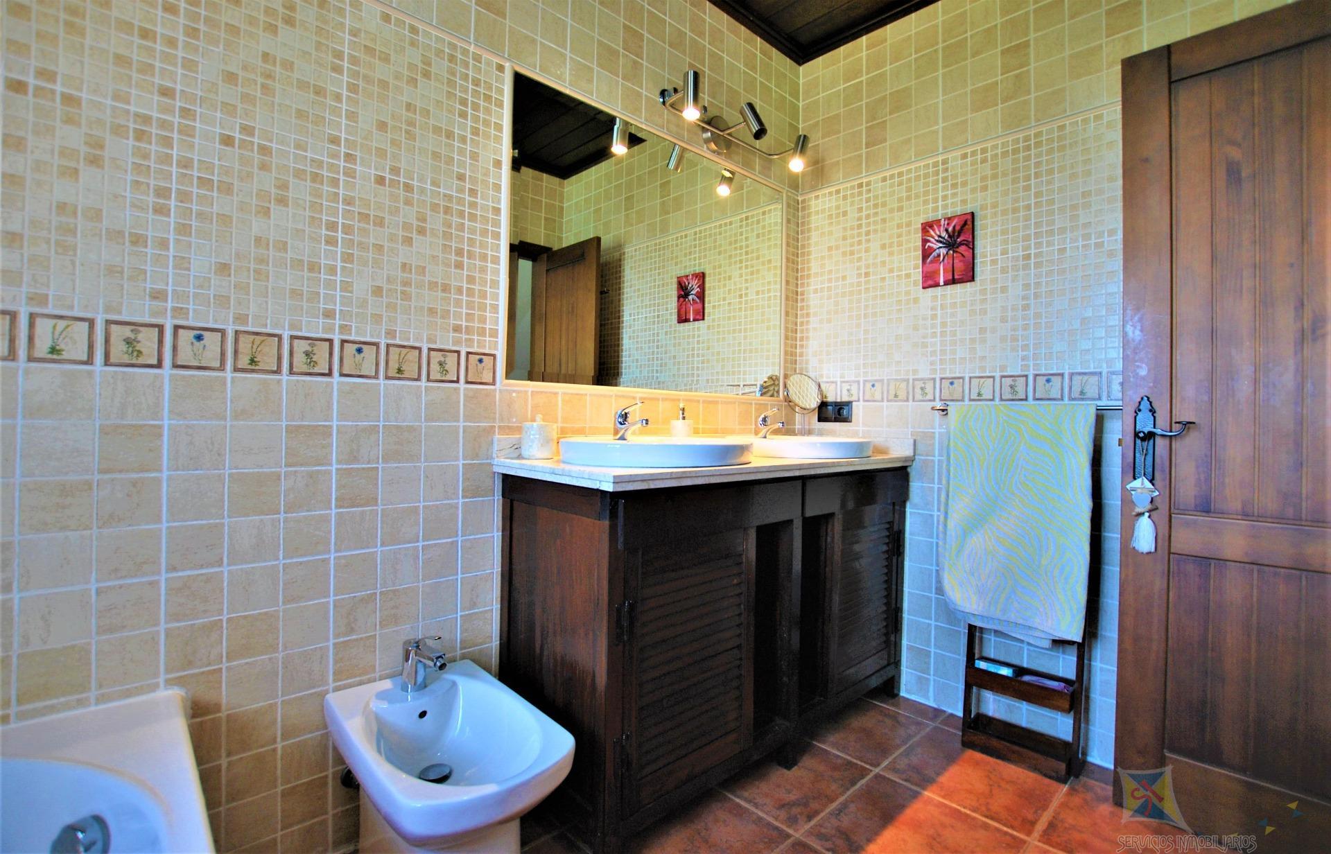 For sale of house in Alhaurín de la Torre