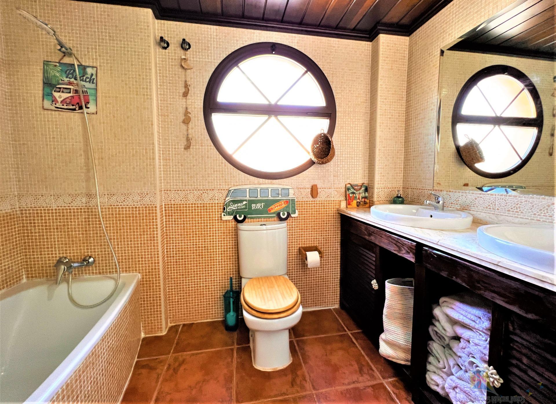 For sale of house in Alhaurín de la Torre