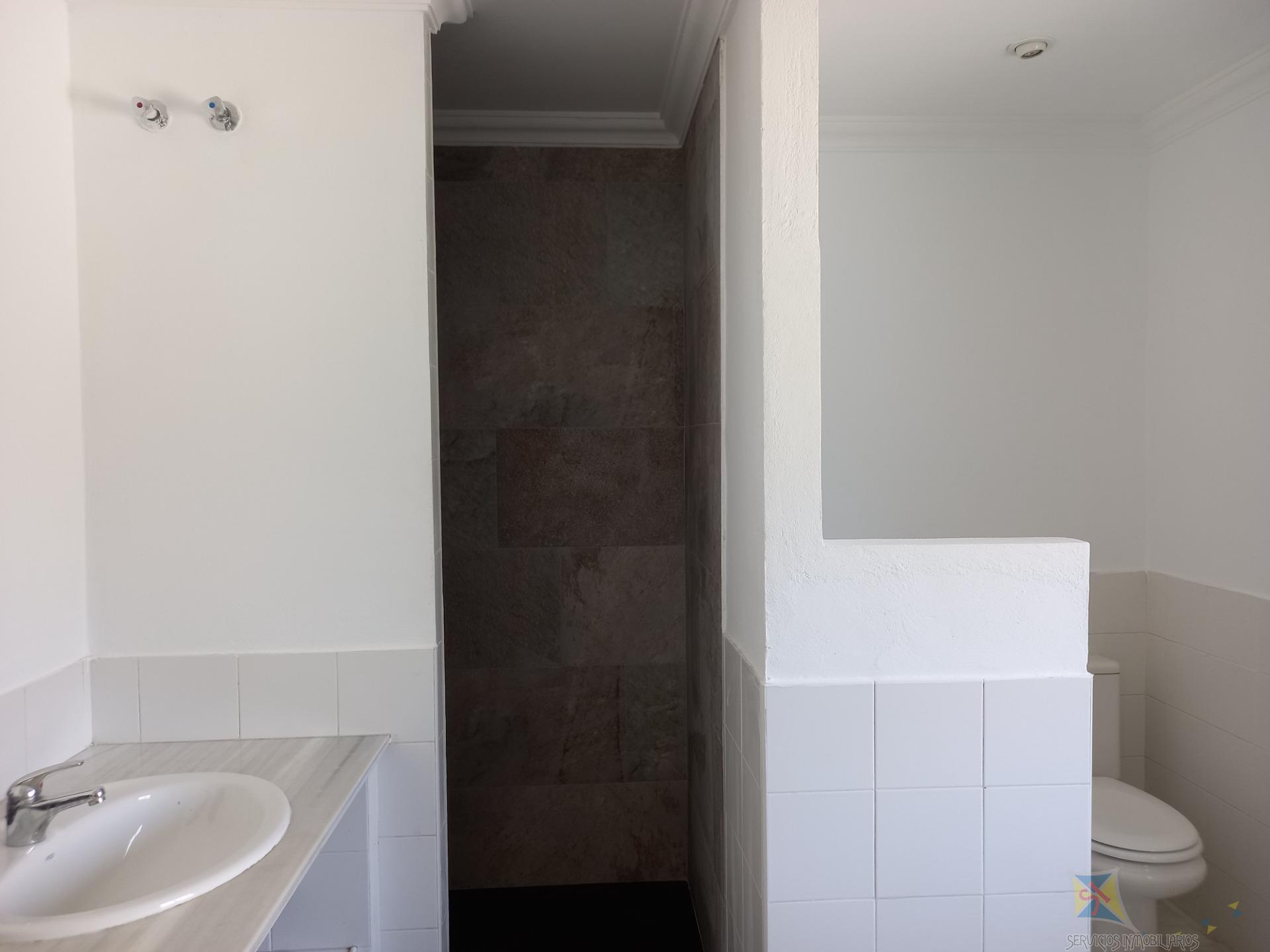 For rent of chalet in Gelves