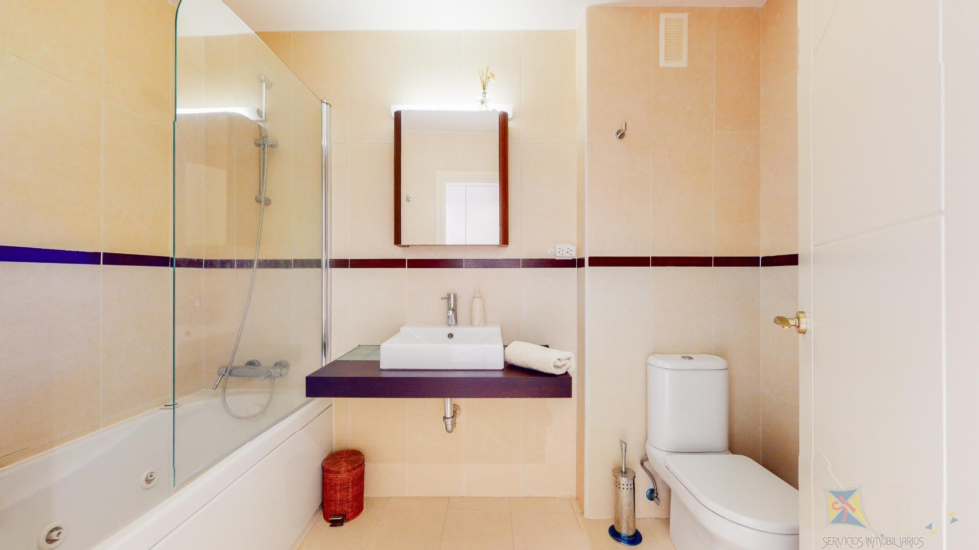 For sale of flat in Mijas