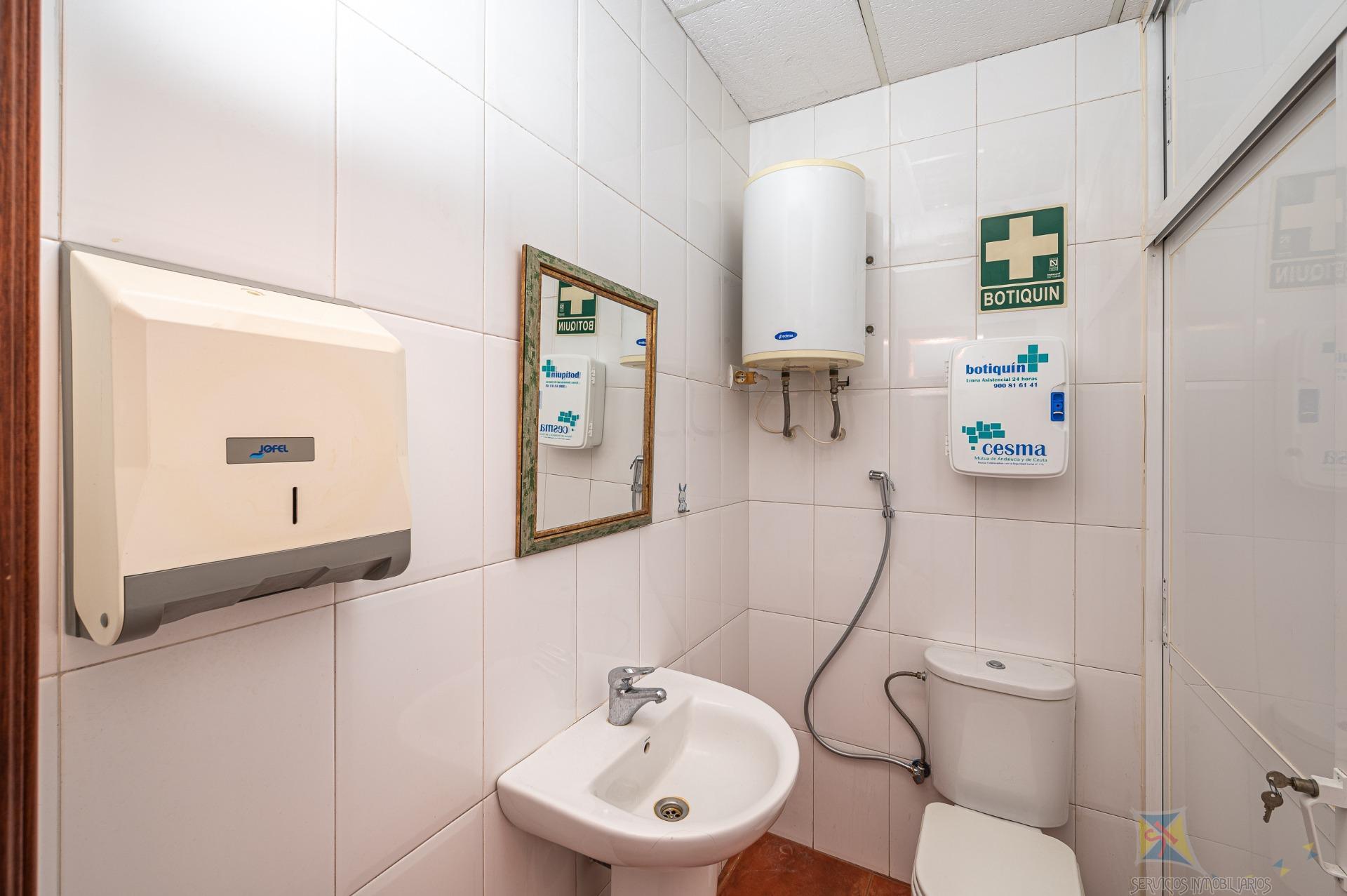 Venta de local comercial en Fuengirola