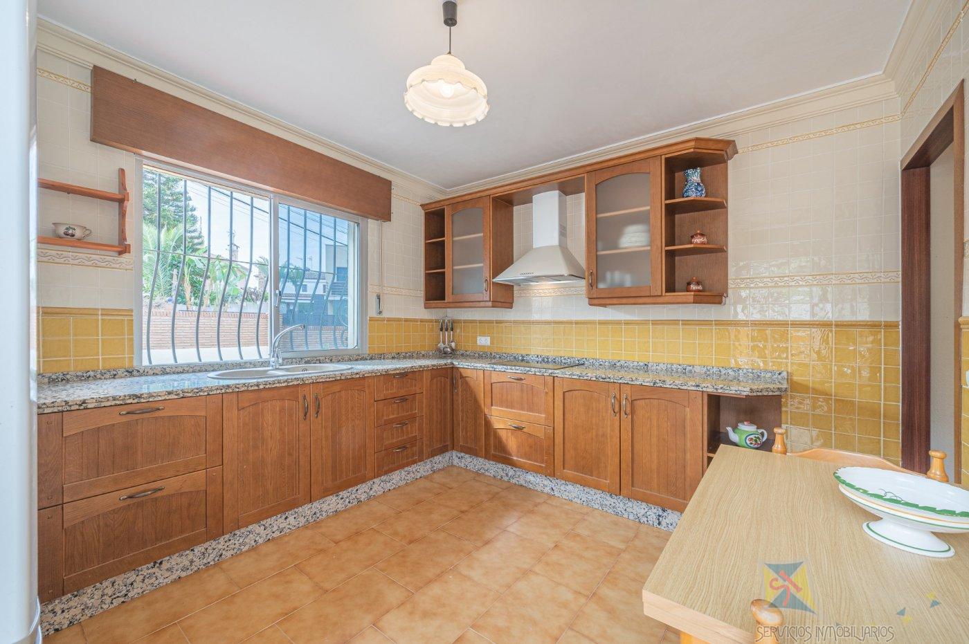 For sale of villa in Alhaurín de la Torre