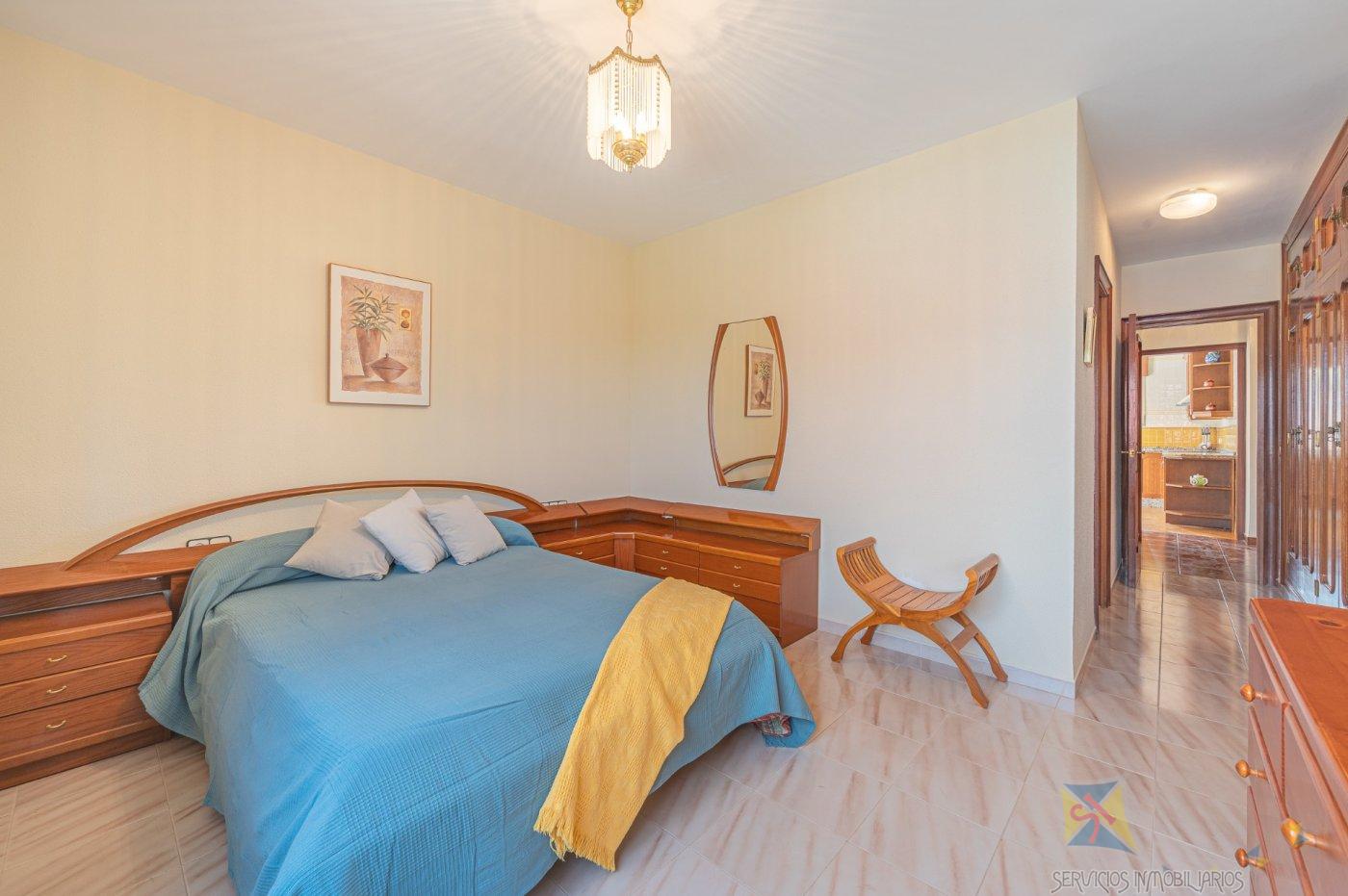 For sale of villa in Alhaurín de la Torre