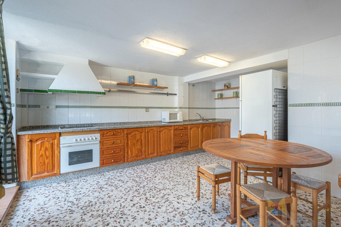 For sale of villa in Alhaurín de la Torre