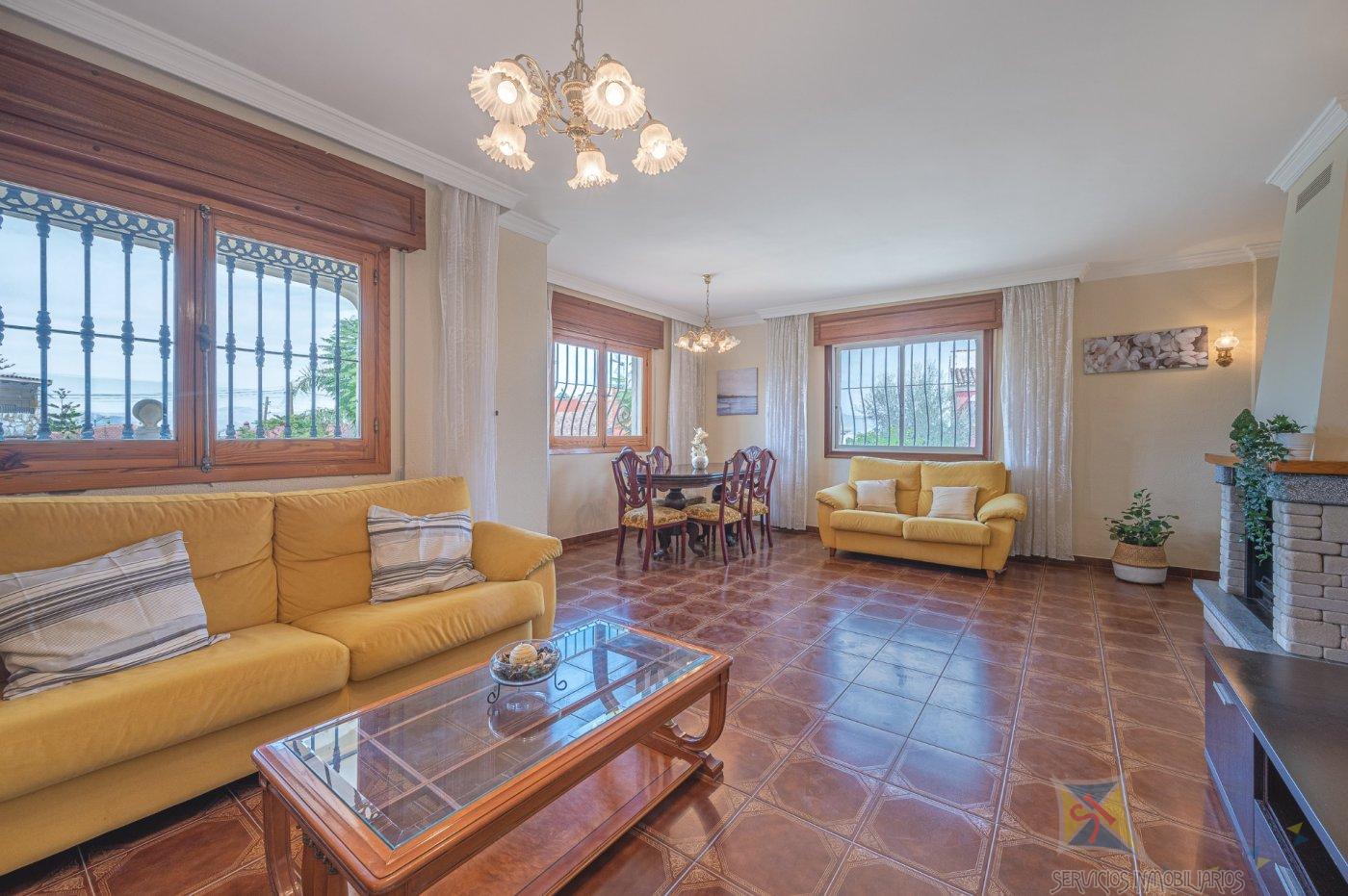 For sale of villa in Alhaurín de la Torre