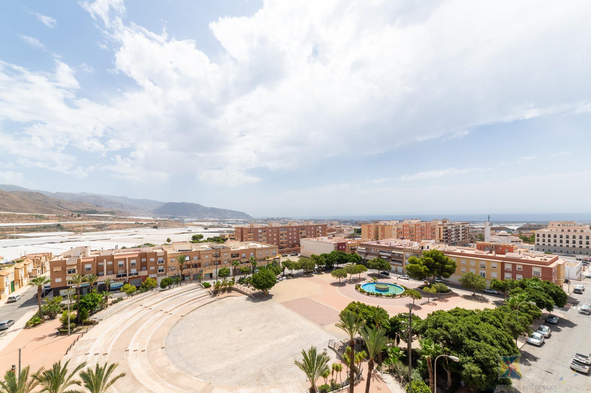 Venta de piso en Vícar