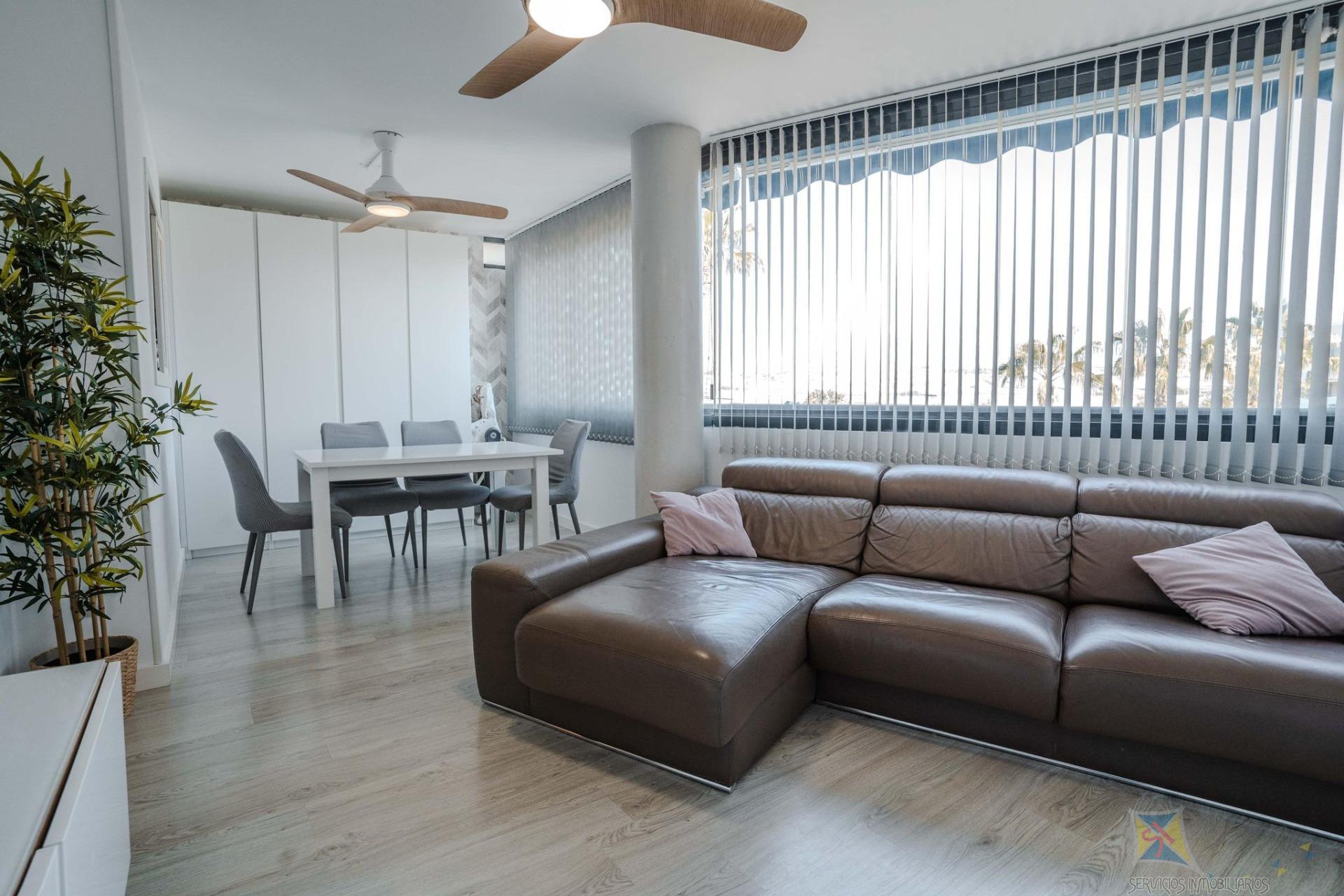For sale of flat in Almerimar
