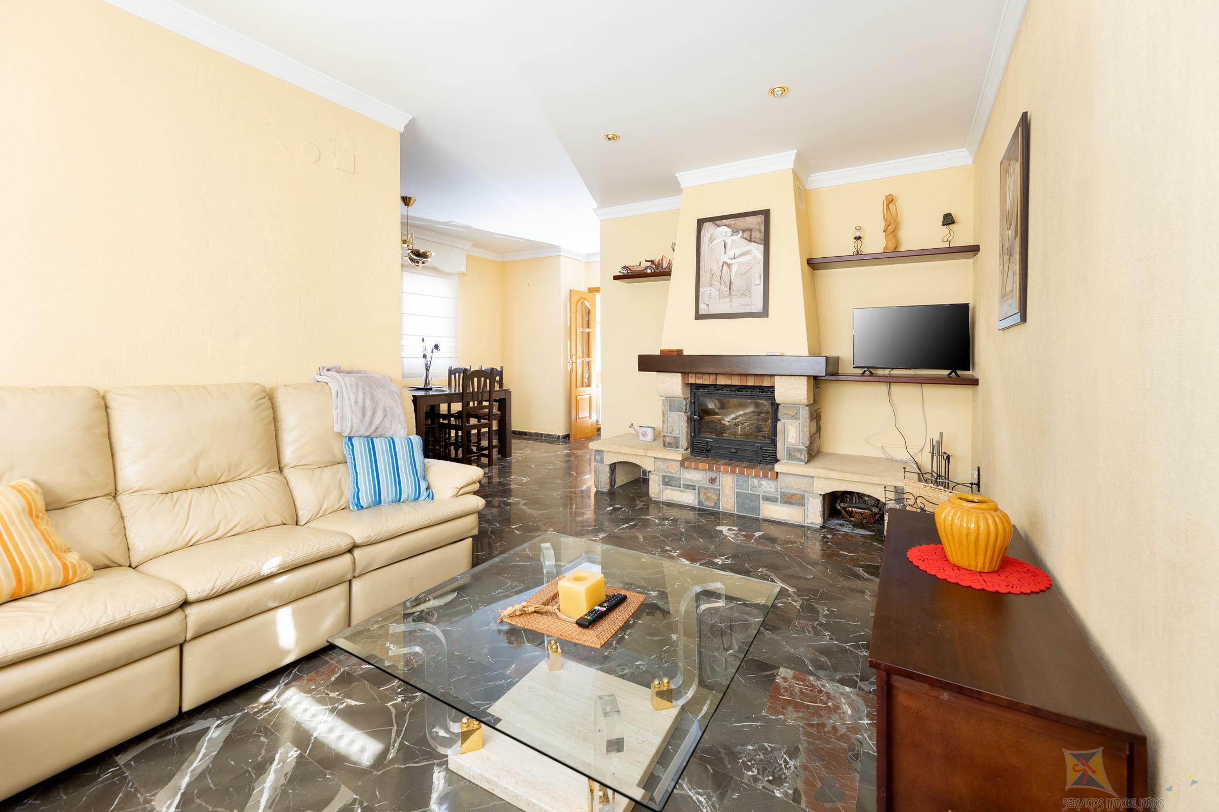 For sale of house in Huetor de Santillan