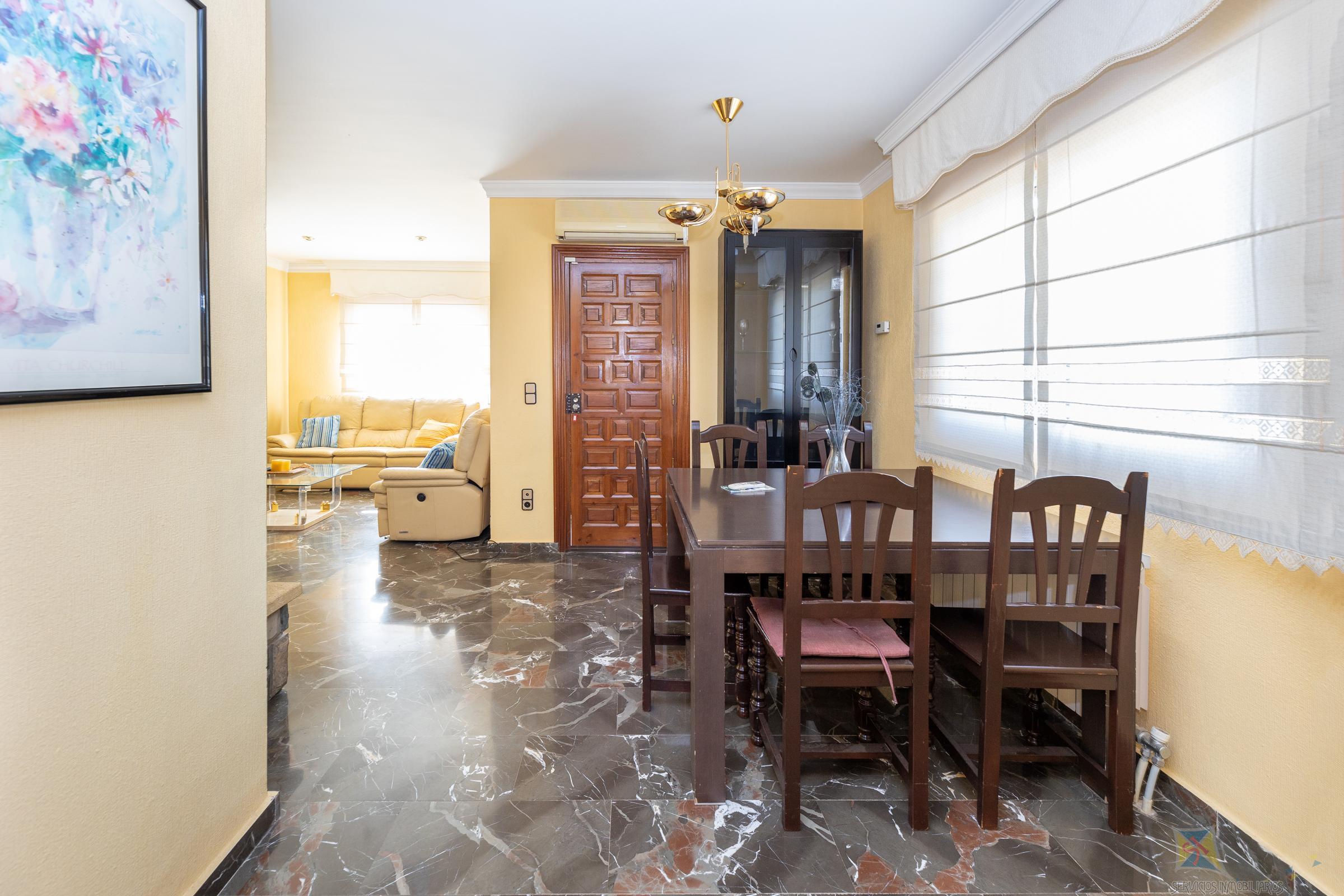 For sale of house in Huetor de Santillan