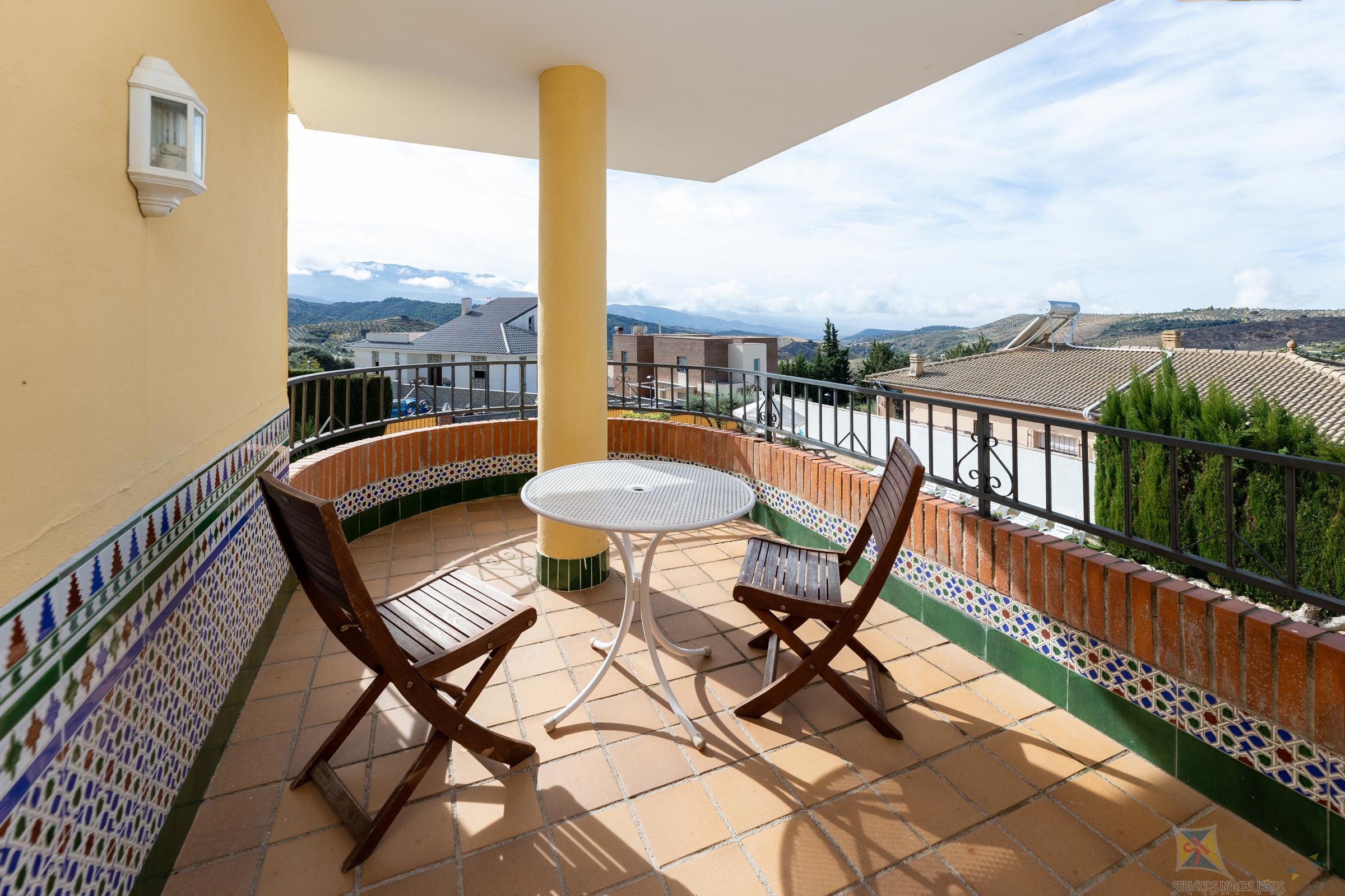 For sale of house in Huetor de Santillan